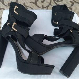 HOT TOMATOS ""STRIPPER HEELS""SZ.10